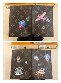 Picture of Louis Vuitton Wallets _SKUfw220043353fw